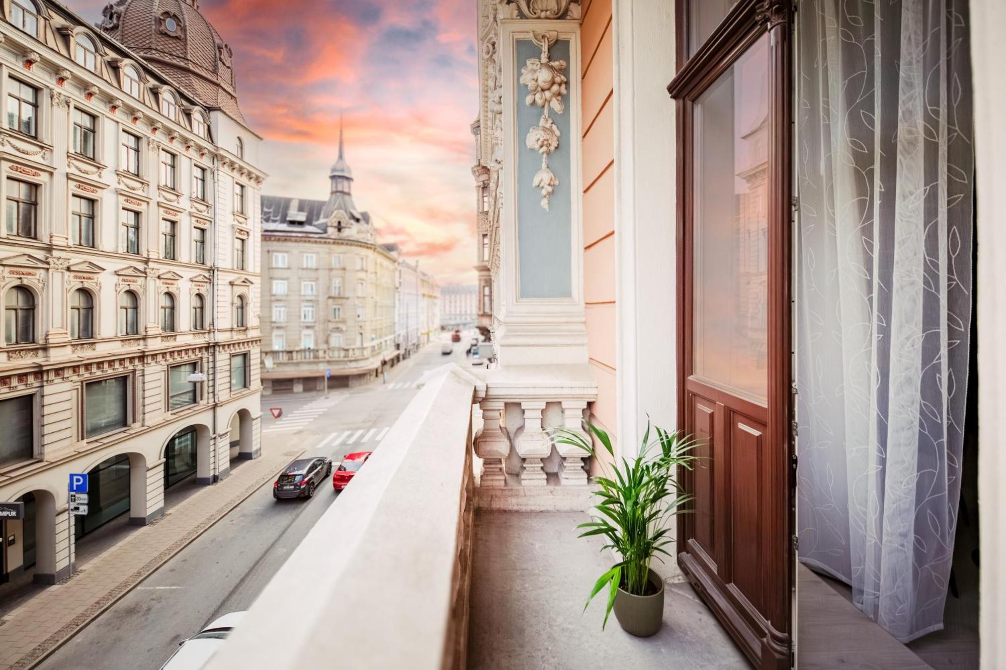Rigaapartment Elizabetes 22 Self-Service Aparthotel Exterior foto
